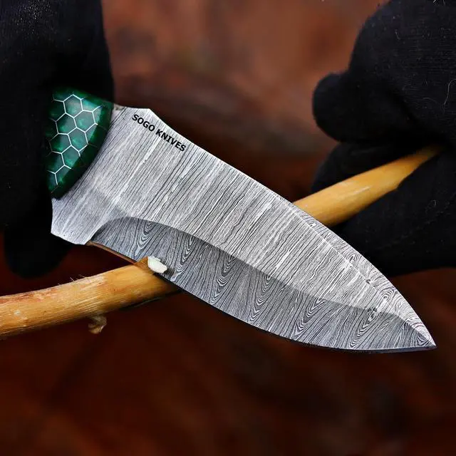 Alt view image 3 of 6 - Fixed Blade Damascus Steel Hunting Knife, 9'' Full Tang with Leather Sheath, Non-Slip Wooden Handle, Camping Knife (GREEN)