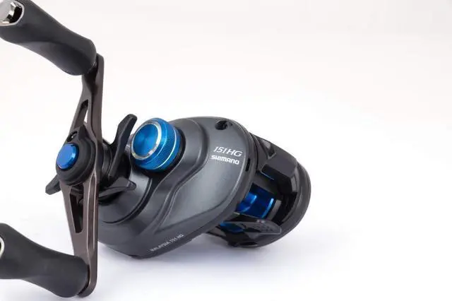 Alt view image 3 of 3 - SLX XT Series Casting Reel