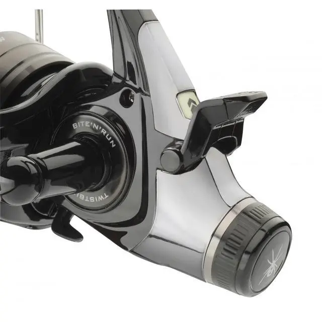 Alt view image 2 of 6 - Carp Fishing Reel