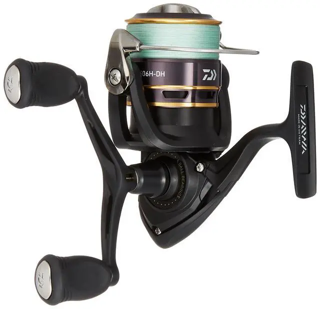 Alt view image 3 of 4 - Spinning Reel (with Thread), 16 Regal, PE Line Included (2016 Model)