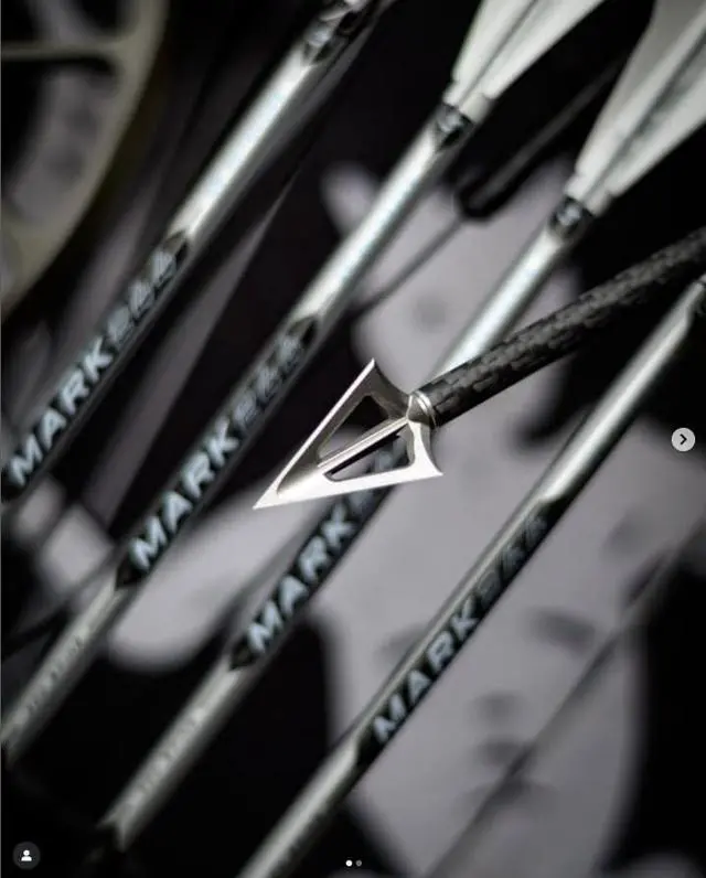 Alt view image 3 of 5 - G5 Montec Fixed 3-Blade Broadheads | 3-Pack | 85/100/125 Grains | Razor Sharp 1-Piece Construction | Screw in | Compound & Recurve Compatible