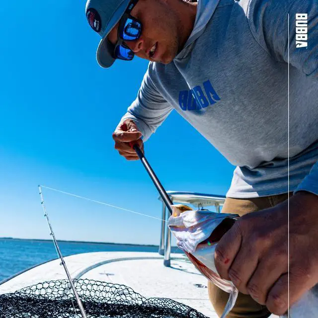 Alt view image 6 of 7 - Hook Extractor with Non-Slip Grip T-Handle with Marine Grade Stainless Steel Hook Extractor for Fishing and Angling