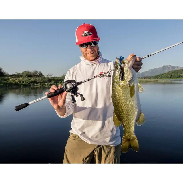 Alt view image 3 of 7 - Ambassadeur SX Baitcast Fishing Reel