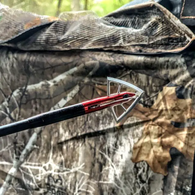 Alt view image 4 of 6 - Gravedigger Extreme 4-Blade Hunting Hybrid Mechanical Broadhead with Cut-on-Contact Tip - 100 Grains | 2.25" Cutting Diameter | 3 Pack