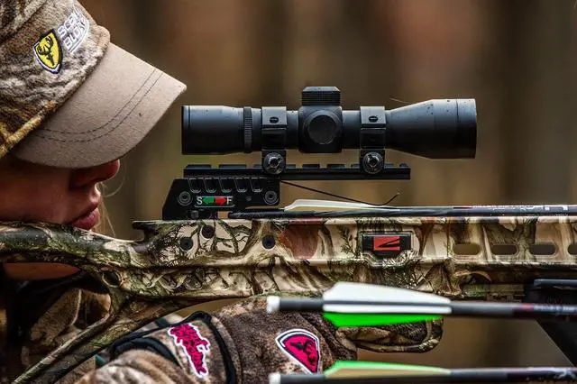 Alt view image 7 of 7 - Crossbows Hypr Lite 20" Crossbow Bolts (6-Pack)