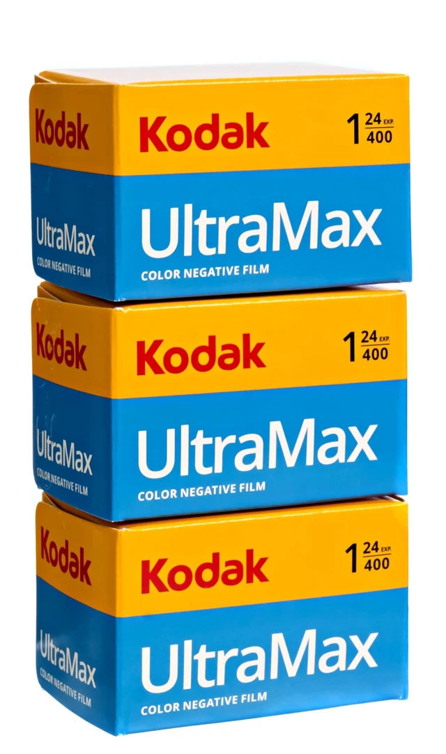 Alt view image 6 of 7 - Kodak Ultramax 400 35mm Film Roll 24 Exp 3 Rolls with Sturdy Tiger Case