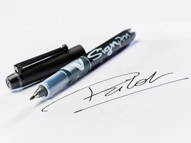 Alt view image 3 of 7 - V Sign Pen Fineliner Marker 2mm Tip 0.6mm Line Essential Pack - Black, Blue & Red (3)