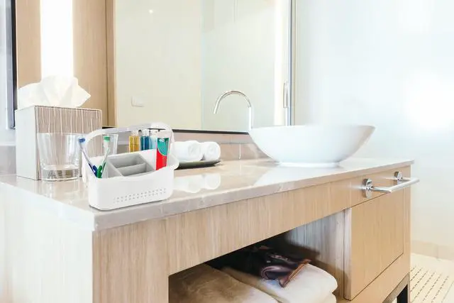 Alt view image 5 of 5 - Small Shower Caddy, Anti-Slip 9x4 Bath and Beauty Plastic Organizer Basket with Detachable Compartment, Handle for Bathroom, Dorm, Toothbushes, Toothpaste, Soap, and Beauty Products.