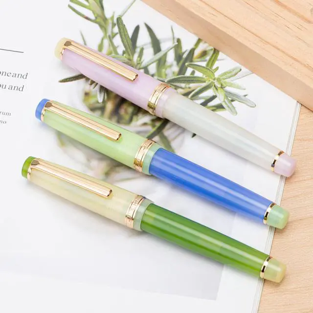 Alt view image 3 of 5 - Jinhao 82 Acrylic Fountain Pen, Iridium Extra Fine Nib with Ink Converter, Macaron Peach Pink Contrast Color Classic Design Smooth Writing Pen (Gold Trim)