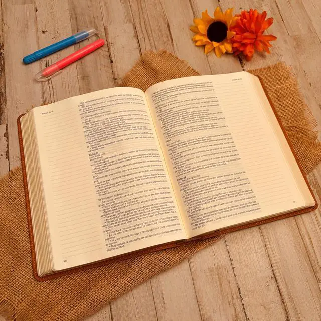 Alt view image 7 of 7 - Personalized KJV Bible with Name Engraved, KJV Notetaking Large Print, Custom Name Engraved, King James Version, Christian Gifts