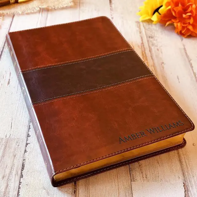Alt view image 4 of 7 - Biblia personalizada en español con nombre grabado, Biblia Reina Valera 1960, Biblia personalizada con nombre grabado, regalos de bautismo