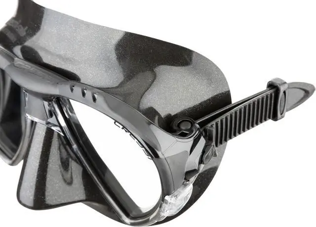 Alt view image 3 of 6 - Matrix Adult Wide View Scuba and Snorkel Mask - Matrix: Made in Italy