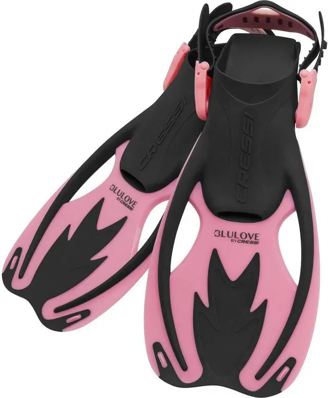 Alt view image 3 of 4 - Junior Snorkeling Kit for Young Aged 3 to 10 - Mask + Dry Snorkel + Adjustable Fins + Net Bag - Lightweight Colorful Equipment - Rocks Pro Dry Set