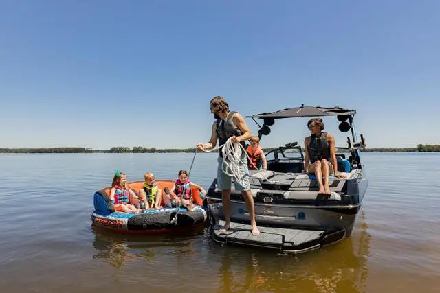 Alt view image 5 of 5 - Fluid Flex Men's Life Vest, US Coast Guard & Transport Canada Approved