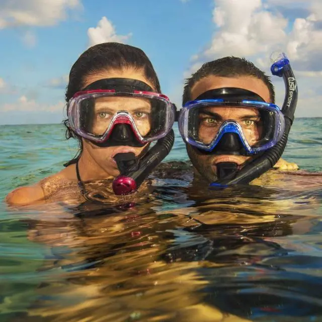 Alt view image 4 of 7 - Sport Adult Visio Tri-Ex Black Series Mask and Dry Snorkel Combo