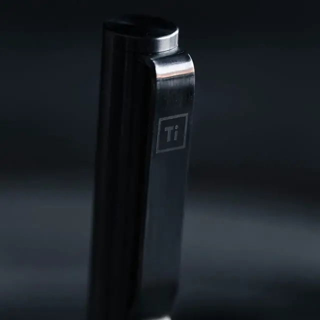 Alt view image 4 of 5 - Ti Pocket Pro: The Auto Adjusting EDC Pen (Titanium - Raw)