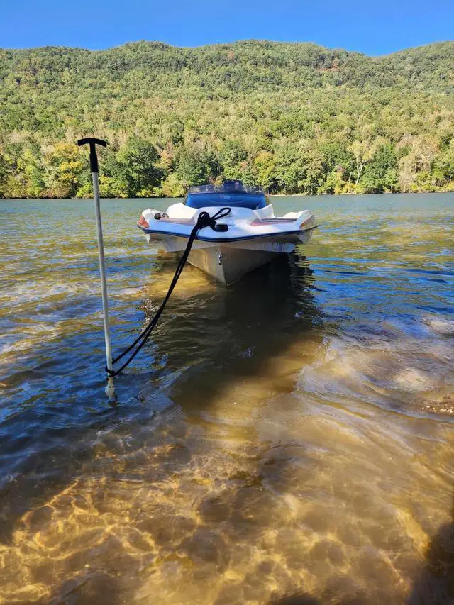 Alt view image 2 of 2 - FishSticks Shallow Water Stick Anchor/Anchor Pin