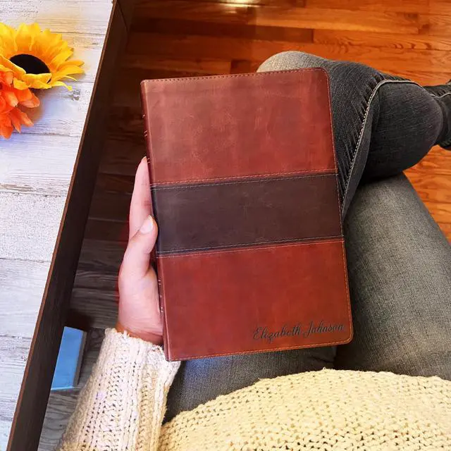 Alt view image 2 of 7 - Biblia personalizada en español con nombre grabado, Biblia Reina Valera 1960, Biblia personalizada con nombre grabado, regalos de bautismo