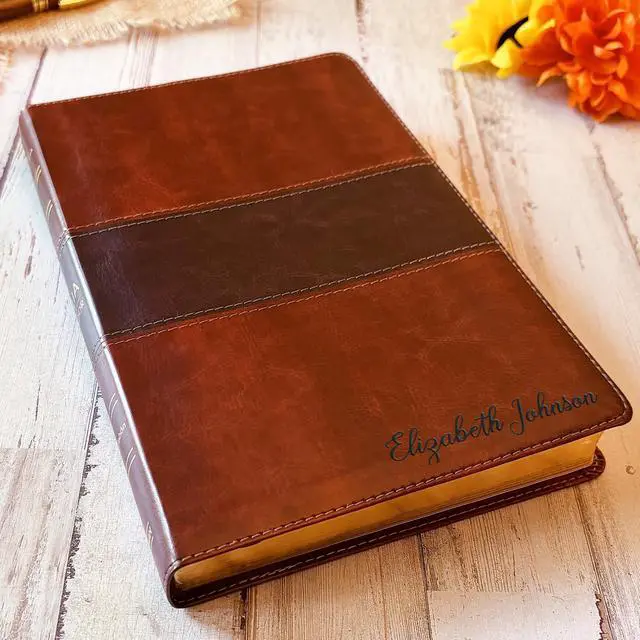 Alt view image 4 of 7 - Biblia personalizada en español con nombre grabado, Biblia Reina Valera 1960, Biblia personalizada con nombre grabado, regalos de bautismo