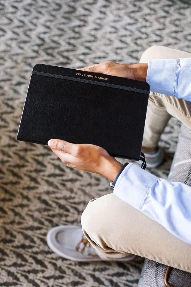Alt view image 5 of 5 - Leather Planner by Michael Hyatt - The #1 Daily Planner to Set Annual Goals, Increase Focus, Eliminate Overwhelm, and Achieve Your Biggest Goals - Hardcover (Black)