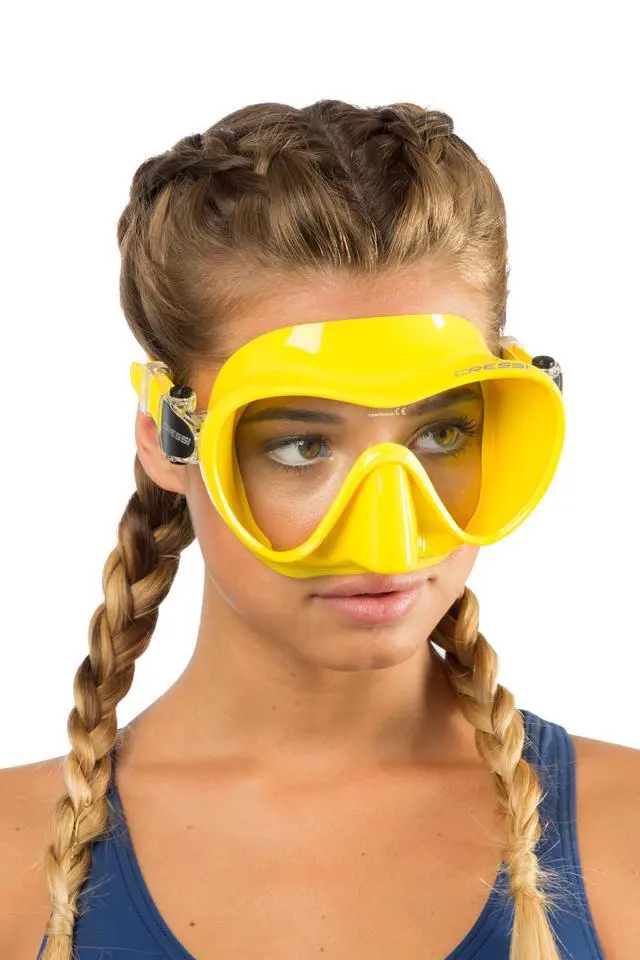 Alt view image 7 of 7 - Scuba Diving Snorkeling Kit - Freediving Mask & Dry Snorkel - F1 & Supernova Dry: Designed in Italy