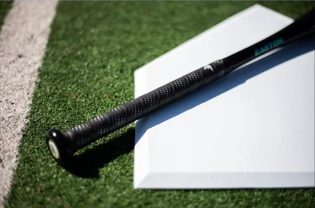 Alt view image 5 of 5 - Moxie Baseball Bat | USA 12 Drop | 2 1/4 Barrel | 1 Pc. Aluminum