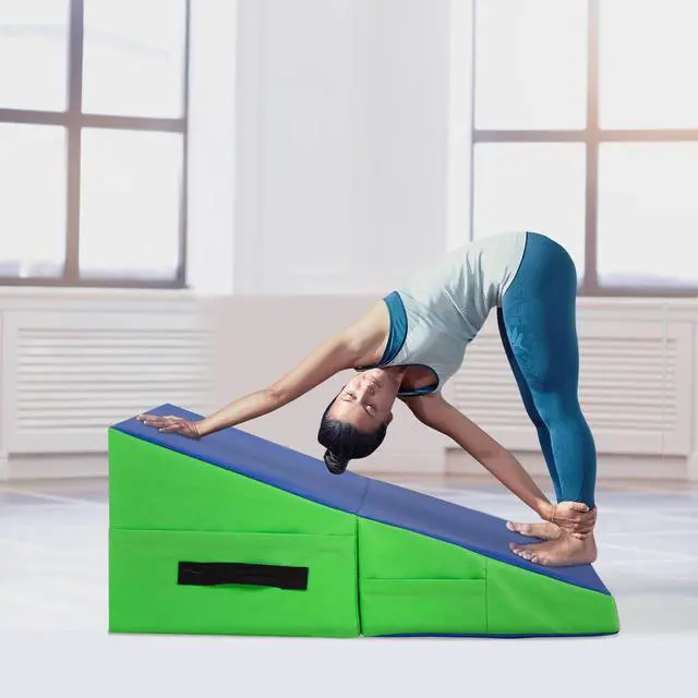Alt view image 2 of 7 - Gymnastics Mat Incline Mat Tumbling Mat Folding Gymnastic Tumbling Mat Indoor/Outdoor Exercise Mat Home Gym Yoga Mat with Handle