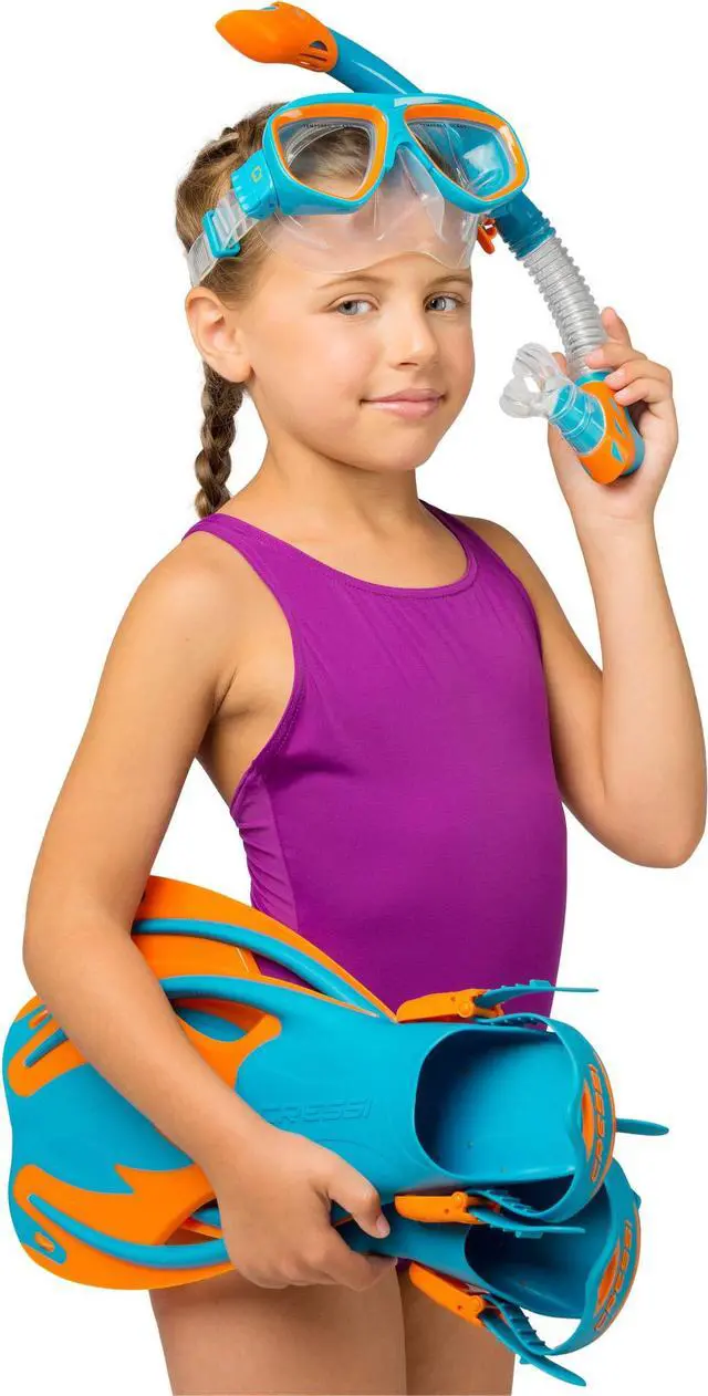 Alt view image 6 of 7 - Junior Snorkel Kit for Kids Ages 3 to 8 - Mask + Dry Snorkel + Adjustable Fins + Net Bag Rocks Kids Set