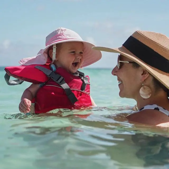 Alt view image 6 of 7 - Puffer Baby Flotation Vest for Infants 9-25 lbs