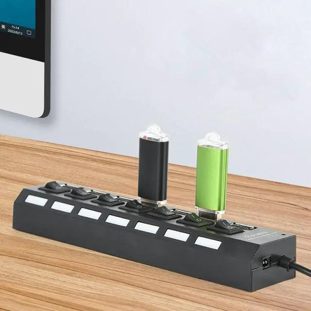 Alt view image 3 of 6 - 7-Port USB Hub with ON/Off Switch, Black
