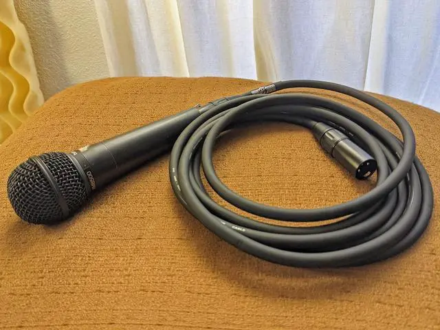 Alt view image 3 of 3 - PHM6 High Performance 8mm XLR Microphone Cable, 6 Feet