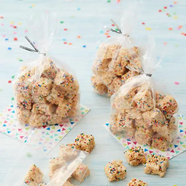 Alt view image 4 of 4 - Treat Party Bags, 4 x 9.5 in., 150-Pack