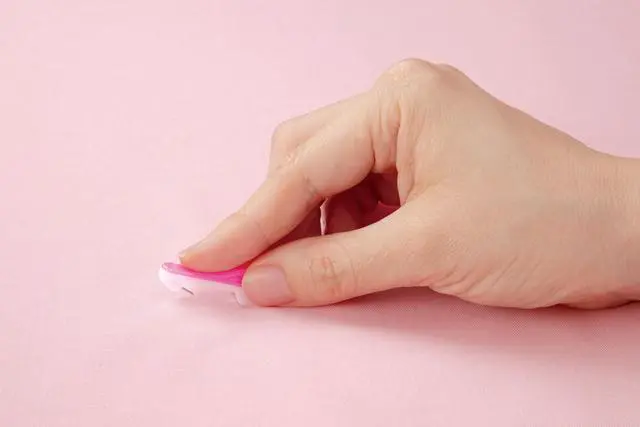 Alt view image 3 of 5 - Wonder Sewing Pins, Yellow and Pink