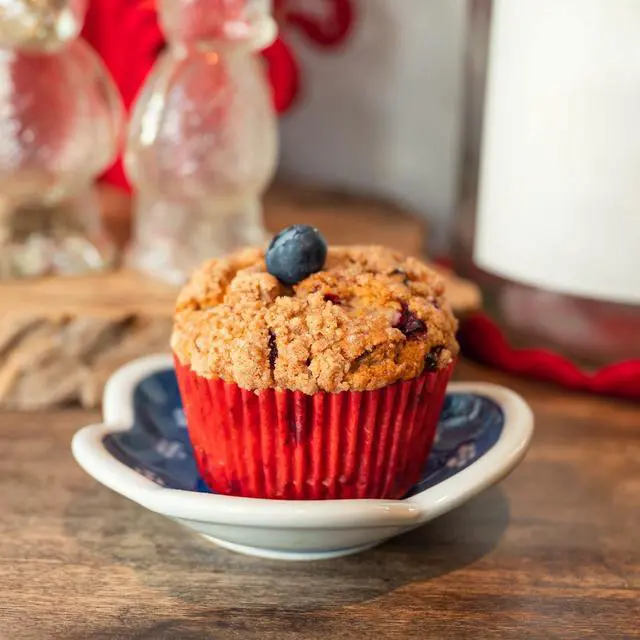 Alt view image 5 of 7 - 1000 Pcs Red Mini Cupcake Liners for Baking 1Inch Cupcake Liners Paper Cupcakes Small Muffin Liner Chocolate Dessert Wrapper Cups for Baking Cooking