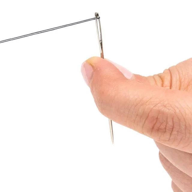 Alt view image 5 of 6 - Large Eye Hand Needles On Magnet, 12-Count
