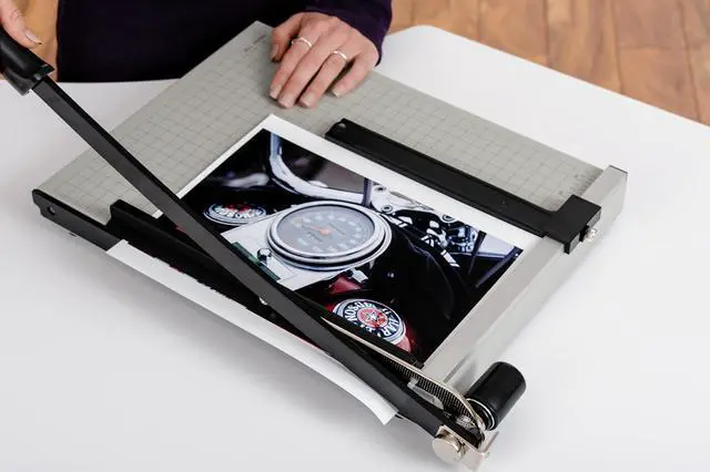 Alt view image 4 of 7 - 15e Vantage Paper Trimmer, 15" Cut Length, 15 Sheet, Automatic Clamp, Adjustable Guide, Metal Base with 1/2" Gridlines, Guillotine Paper Cutter