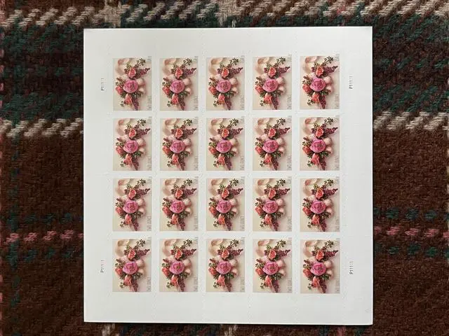 Main image of US Stamps 2020 Garden Corsage 5 Sheets of 20