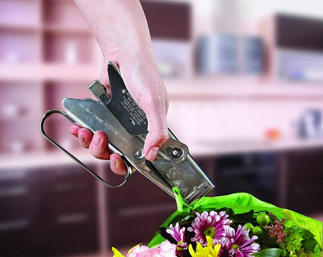 Alt view image 5 of 6 - P22 Heavy Duty Handheld Plier Stapler for Crafts, Office, and Insulation, Uses 1/4-Inch and 5/16-Inch Staples (Pack of 6)