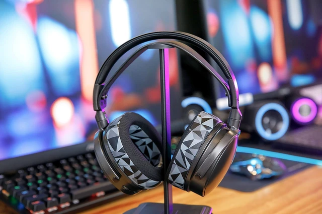 Alt view image 3 of 7 - Freeze Maxwell Gen 1 - Cooling Gel Earpads for Audeze Maxwell 1 Made by Wicked Cushions Elevate Comfort, Durability, Thickness & Sound Isolation for Gaming Geo Grey