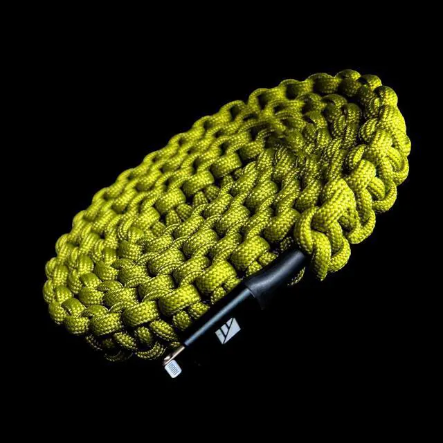 Alt view image 3 of 3 - Darrk Energy Lightning to C Paracord Cable & USB C to C Paracord Cable (18W, Green)
