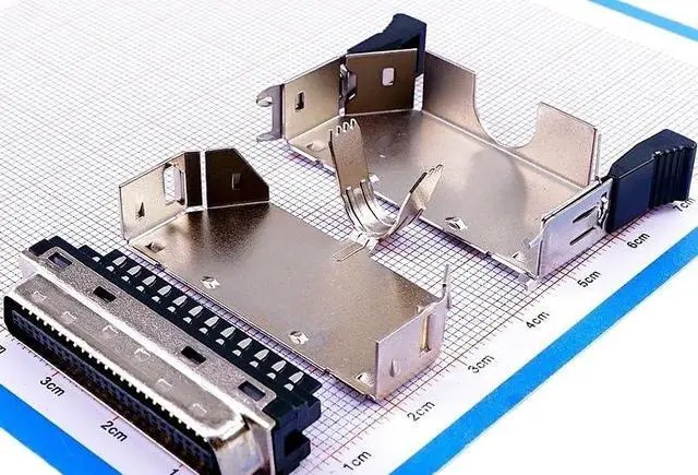 Alt view image 4 of 6 - 1 5 20 Pcs DIY SCSI Connector MDR 50 Positions Solder Male Plug 50 Pin Connector Shell Kit Shield for Cable Assembly(5pcs)