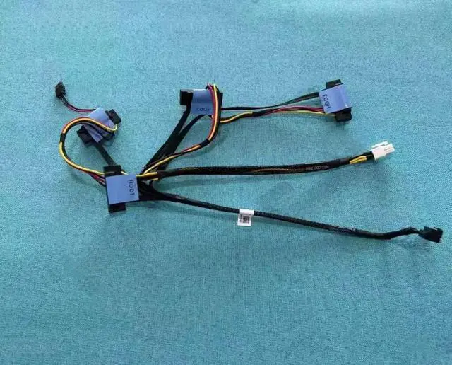 Alt view image 6 of 7 - New for PowerEdge R240 R250 Array Extension Card SAS HD Cable 038NC4 38NC4