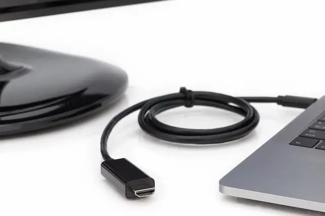 Alt view image 7 of 7 - Digitus USB Type-C Adapter Cable, Type C to HDMI A M/5.0m, 4K/60Hz, 18GB, CE, sw, Gold