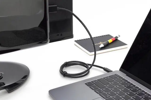 Alt view image 6 of 7 - Digitus USB Type-C Adapter Cable, Type C to HDMI A M/5.0m, 4K/60Hz, 18GB, CE, sw, Gold
