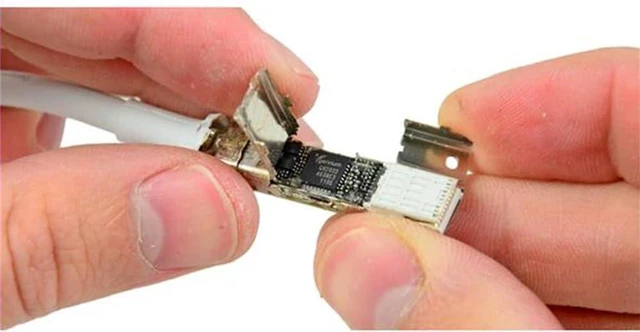 Alt view image 7 of 7 - JSER 2m Thunderbolt Port to Thunderbolt Male to Male Video Data Cable for MacBook 2013 2014 2015
