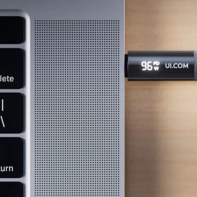 Alt view image 4 of 5 - Ubiquiti USB-C Cable with Charge Display