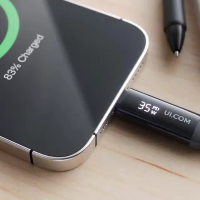 Alt view image 5 of 5 - Ubiquiti USB-C Cable with Charge Display