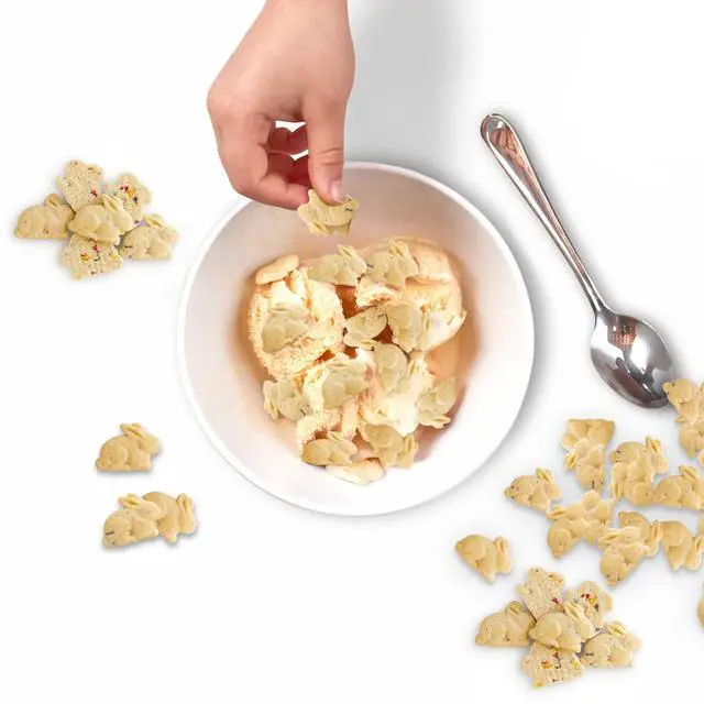 Alt view image 2 of 6 - Organic Snack Variety Pack, Cheddar Bunnies & Grahams, 36 ct