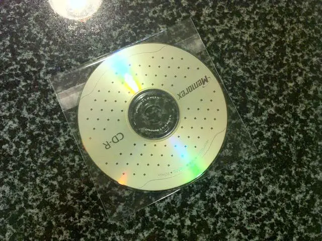 Alt view image 2 of 2 - 100 Pcs 4 7/8 X 4 7/8 Clear CD DVD Disc Sleeves - Non Paper