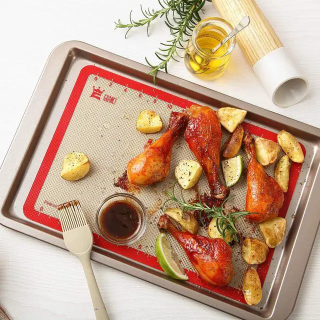 Alt view image 4 of 7 - Silicone Baking Mat Set of 4, 2 Medium 16.5"x11.6", 1 Small 11.8"x8.4", 1 Piece 9" Round, All Mats 0.7mm Thick, Food Grade Non-Stick Reusable Baking Mats for Pizza, Bread, Pastry, Macarons
